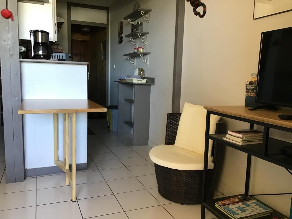 Charmant Studio Saint-Gilles-les Bains Ngoại thất bức ảnh